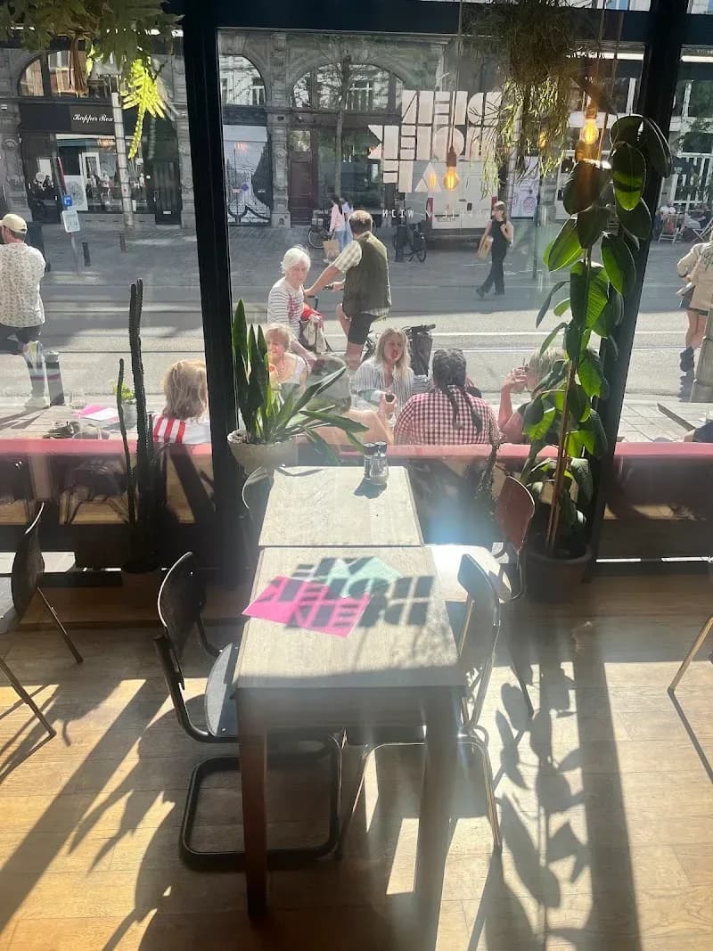 Den Hoek Af – sfeerbeeld